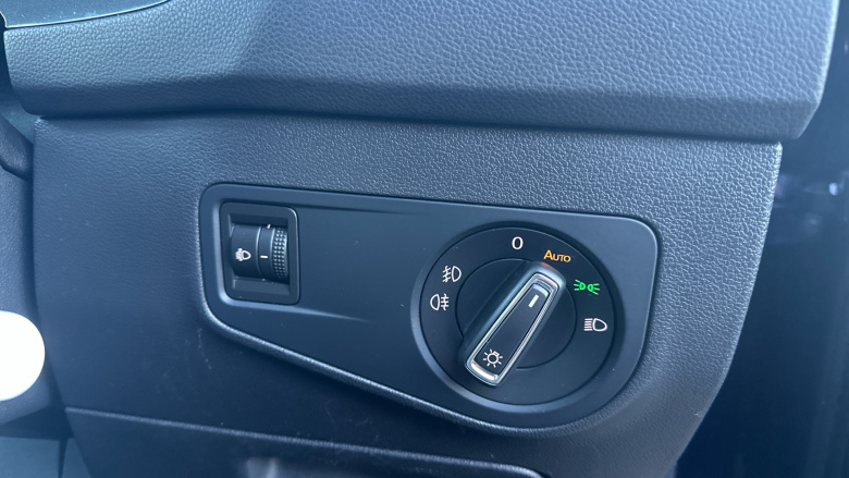 Volkswagen Tiguan 2.0 TDi 150 4Motion SE Nav 5dr DSG Diesel Estate